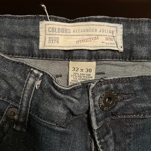 Alexander Julian 32x30 - Picture 1 of 4